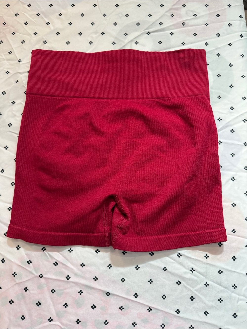 Women's High-Waist Red Seamless Shorts